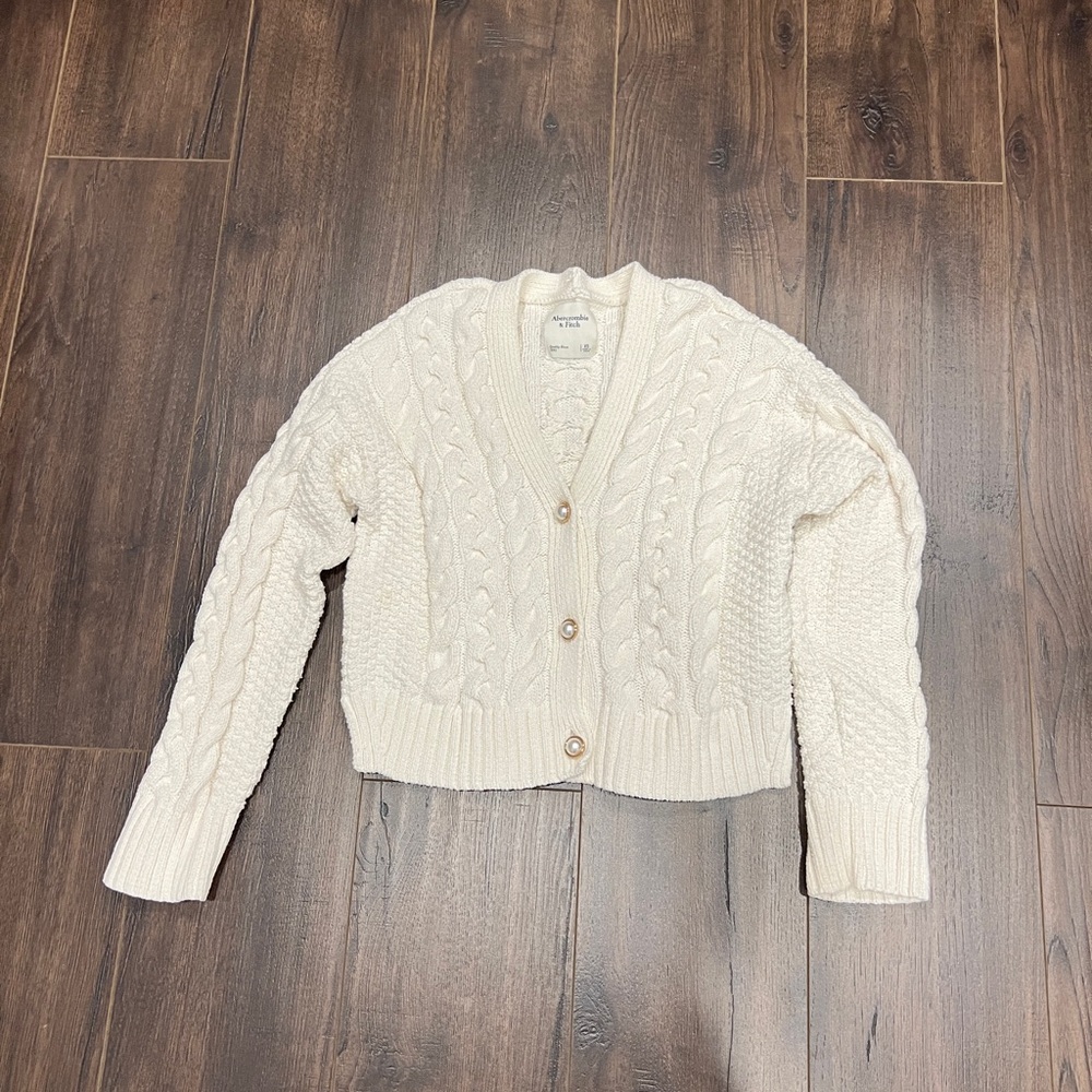 Abercrombie and Fitch Cardigan with gold buttons details